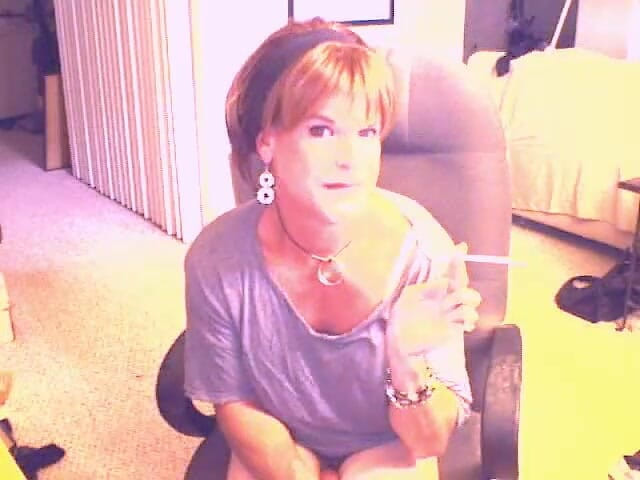 FemmeCheri120: 吸烟 n 抚摸