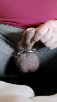 Pěkný penis a koule procházka na 7o C, doma pro výbušnou úlevu