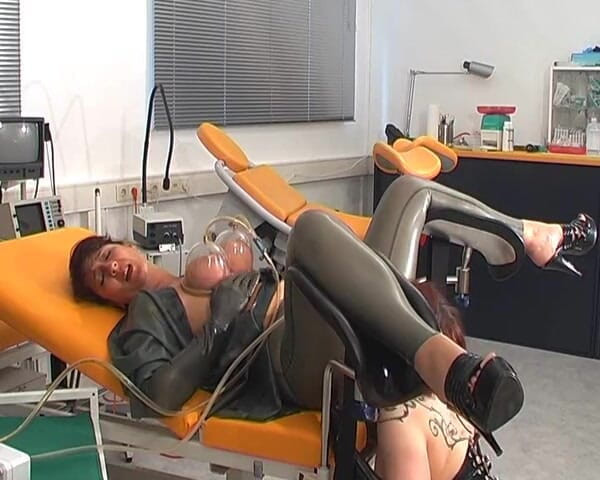 Rubber & Clinic Studio - 1ATOYS: Xtreme 真空抽阴