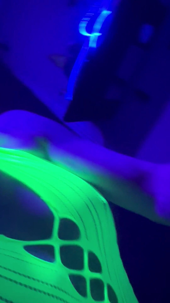 Zoey Portland: Zoey Portland recebe pau grande na parte de trás do...