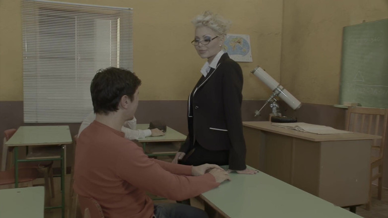 pornitaliangraffiti: Teacher Rewards His Students at the Desk