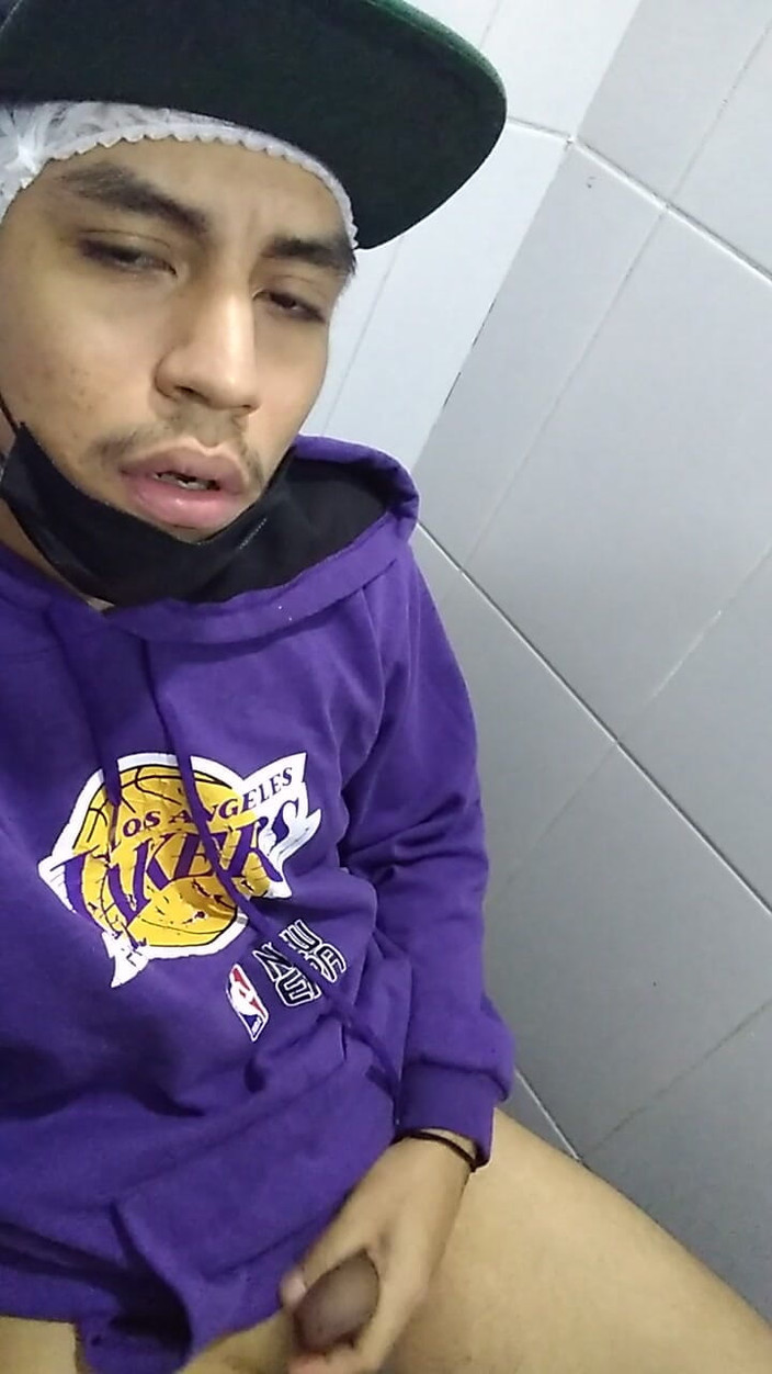 AlexAlejandro13: 나는 섹시한 여성이 내 옆에서 춤을 추고 있다고 상상하는 것을 정말 좋아합니다