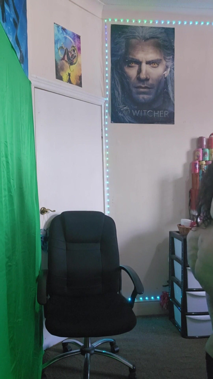 SSBBWLadyBrads: Fat SSBBW Goddess Side Stripping and Moving