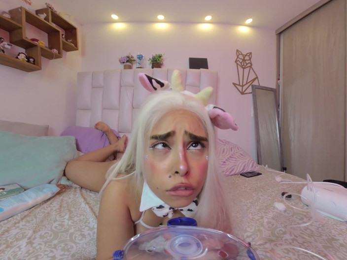 CuttiejennieVR: Special de Halloween: Într-o călătorie cu asistenta ta Partea 1 Jennie