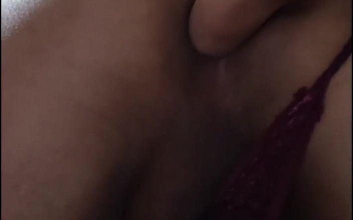 Thipansex: Min första gång med en 24 cm dildo och kommer som...