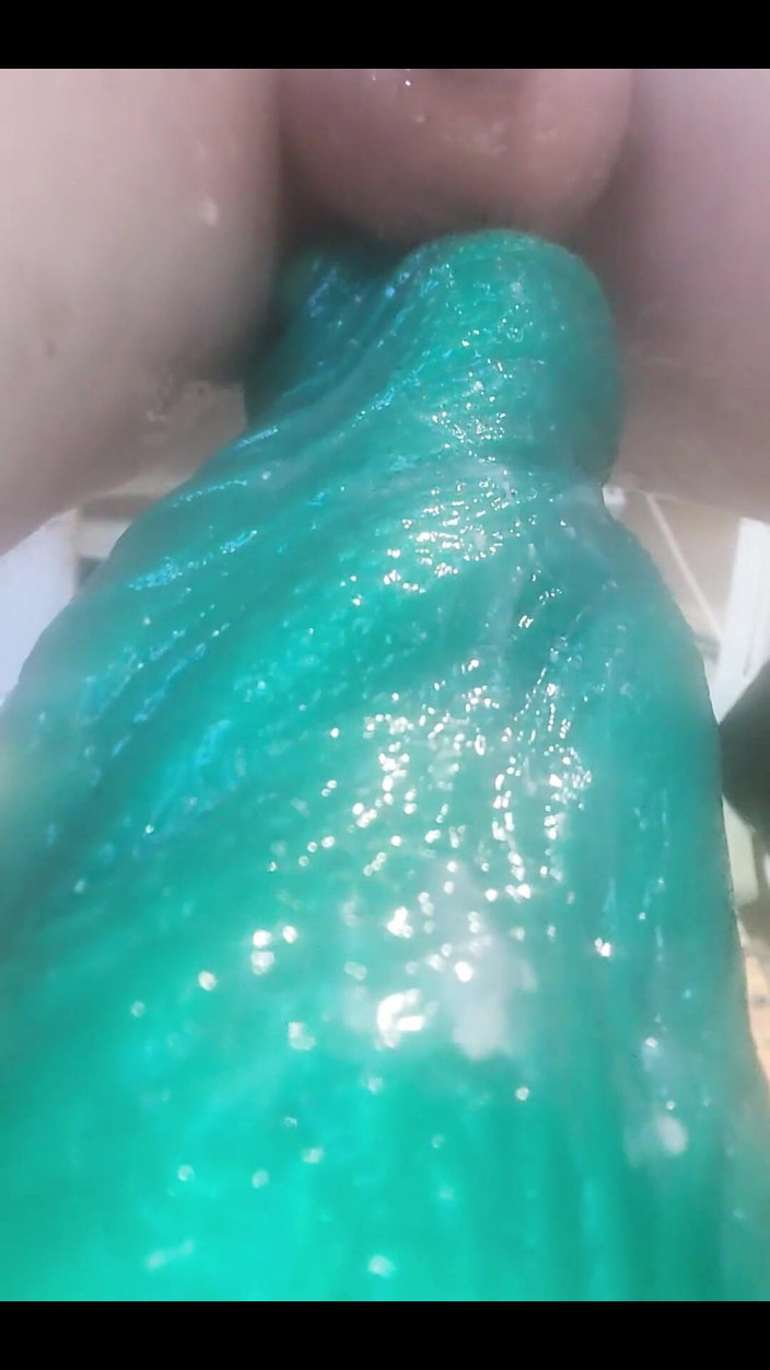 Lb13702: Butelka w moją dupę