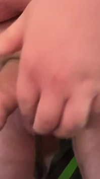 Penis pumpa zavěšená na mých koulích a 1 Kg Hmotnost na koulích