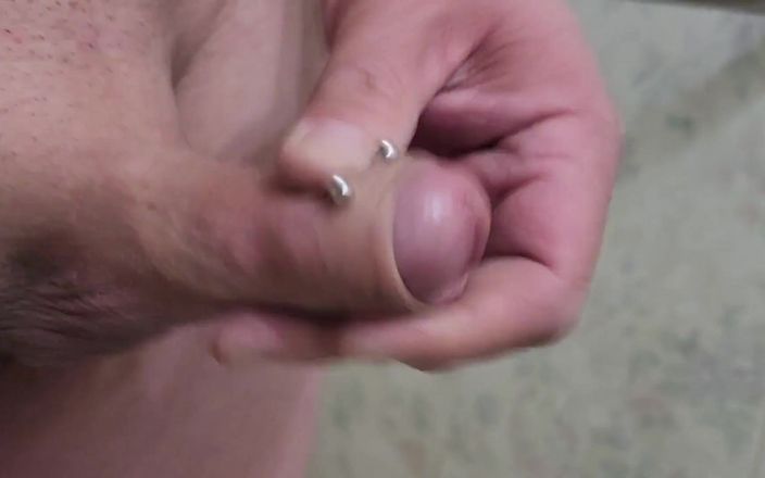 Pierced King: Masturbación. Rey perforado
