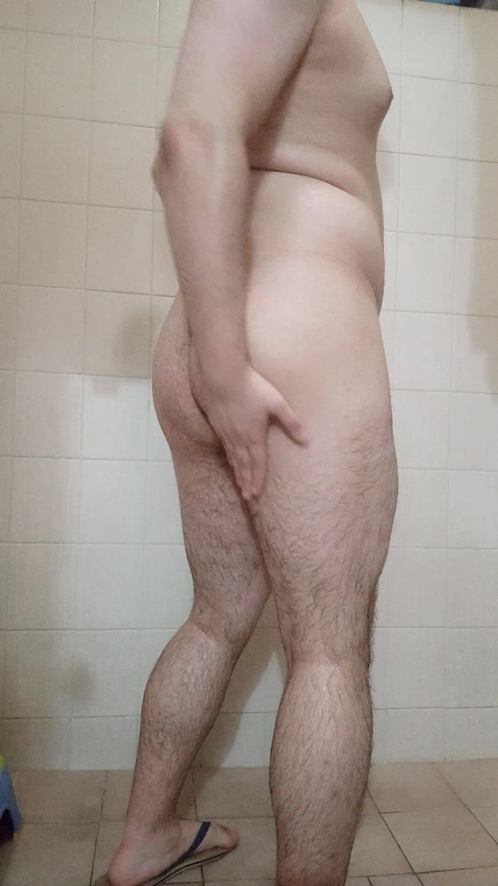 Himbo_Fox: Uctívání zadku a stehen ve sprše