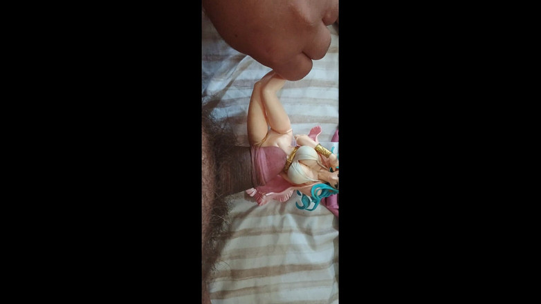 Alessa Doll Lover: One Piece Vivi Gets a Cumshot!