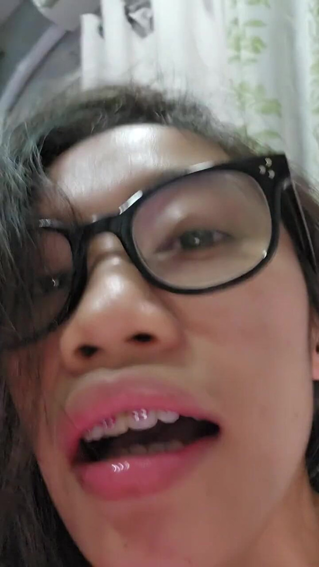 Cum on My Eyeglasses? (Creamberryfairy)