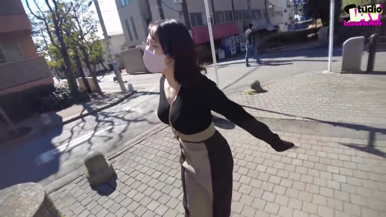 Studio JAV Launcher: アウトドア・ゴルプ - 甘いミューズがシンプルな散歩をスウィッシュツアーに変える 第1章