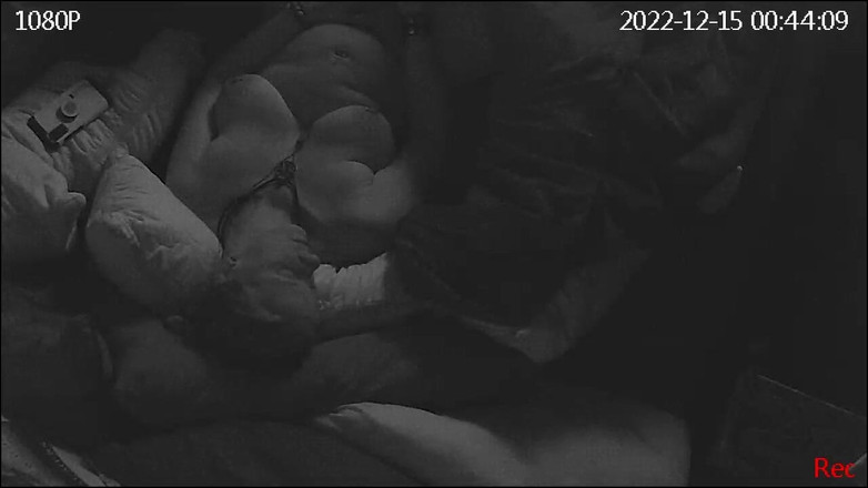 KittieNoOne: 寝る前のマスターベーション