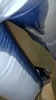 Userwish Piss in Jeans