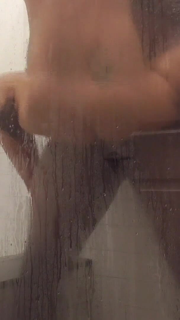Stephanie Summers: Mr Bull ke saath raund 2