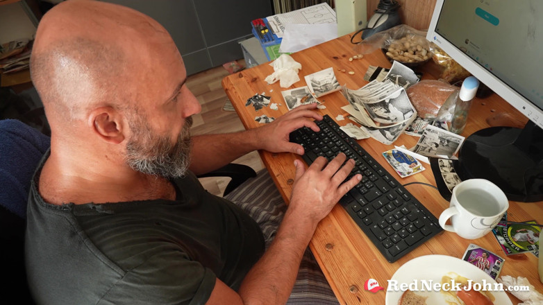 Redneck John: Redneck John 4.2: Monstrózní Kus Prověří Její Úzkou Růžovou Kundičku