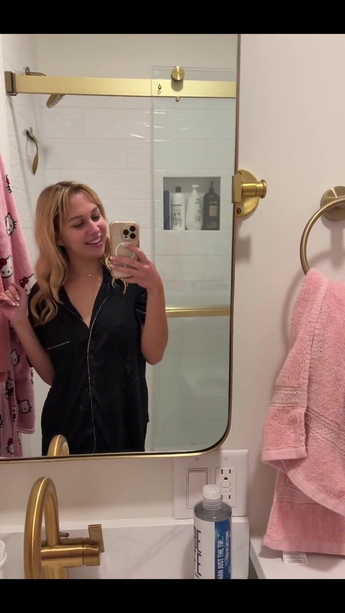Tiffstreatsxoxo: Čůrání v Princess Honeys House Po zábavném dni