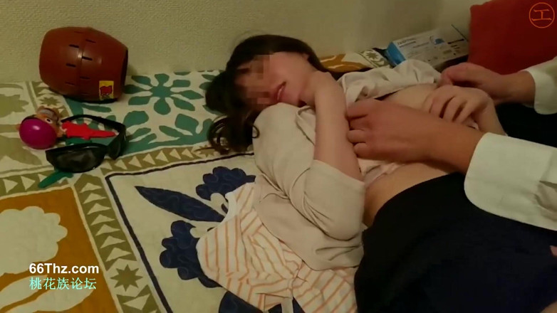 Asians in love: Asian woman cum in mouth
