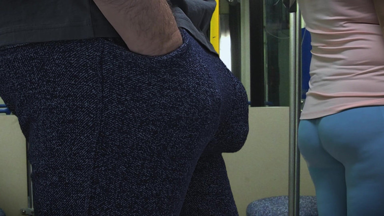 Venus and rider: Téměř viděno řidičem autobusu, když mi cizí dívka honí