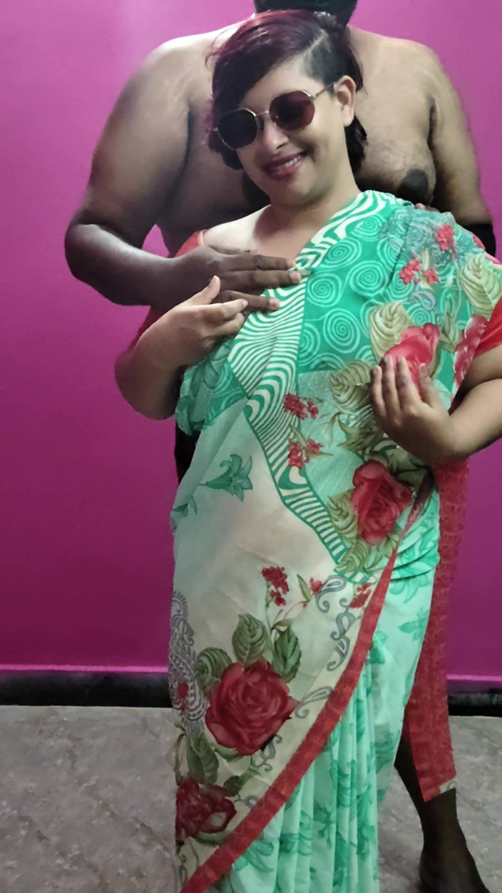 TamilNisha: Sexy Tamilská Manželka Svádí Souseda