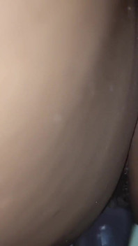 Moje bývalá manželka na mě nemůže přestat jezdit