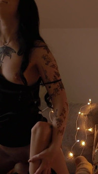 Ich werde dein gesicht benutzen, wie ich will! Facesitting und gesichtsritt orgasmus!