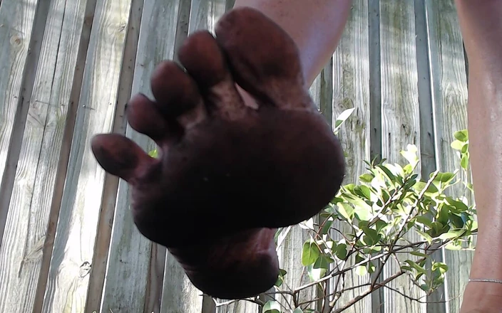 MySweetFeet4u2c: Memijak kaki saya dalam kotoran