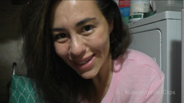 Natalie Wonder: Bắt gặp mẹ kế trong phòng giặt là không còn...