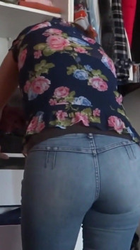 Jag får stora sprut i min röv, stora kukar Njut av mig och fyll mig med sperma