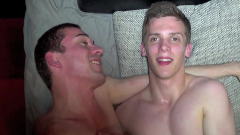 Crunch Boy: Gej pieprzony przez prosty otwarty twink