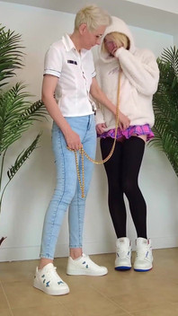 Pissen als een meisje en klaarkomen als een huisdier