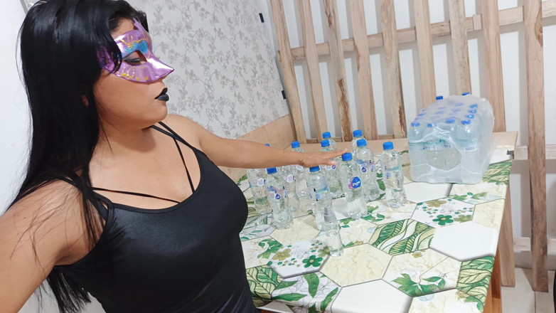 NEGRITA SEXY: Постачальник води займається сексом з невирішеним клієнтом