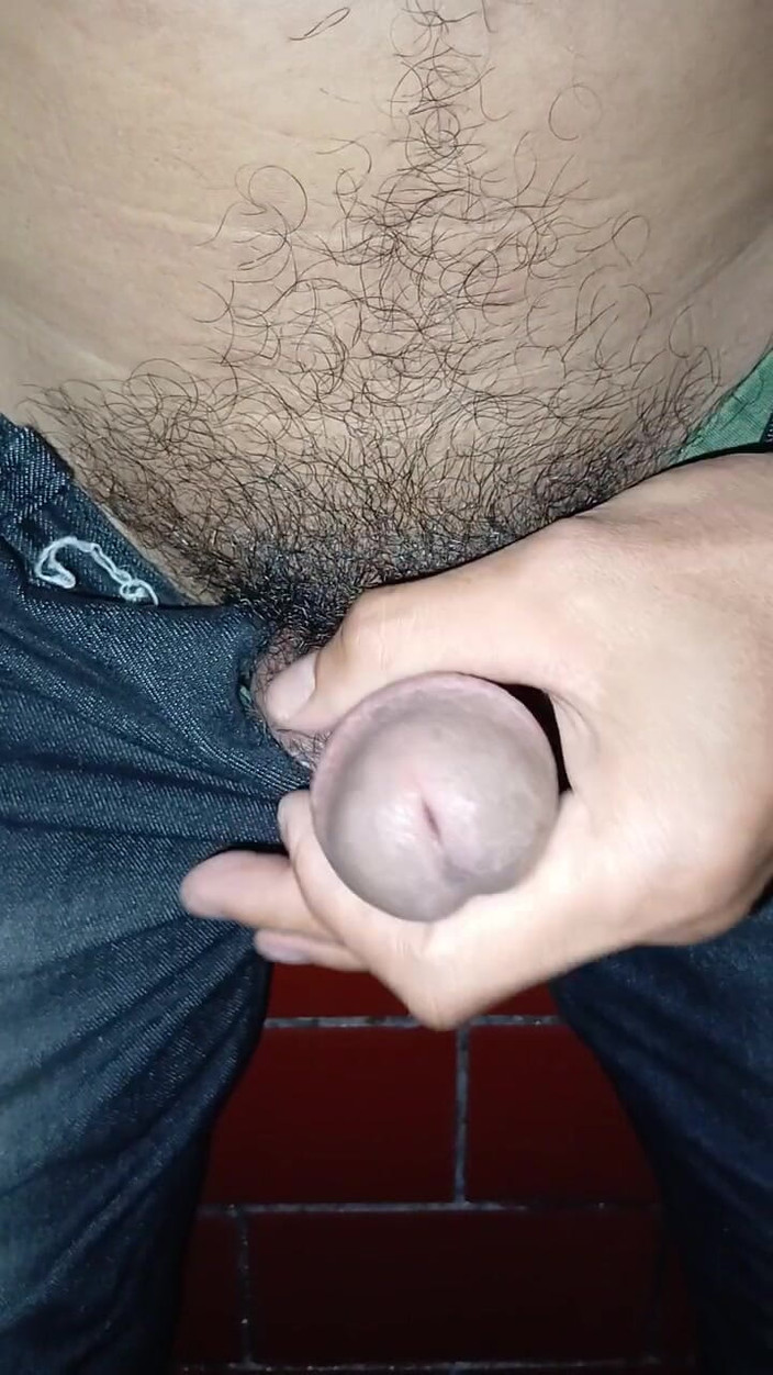 Amazingbeautycum: Bir arkadaşın vajinasını sallayarak yalamak