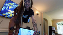 QroZne Studios: Zne taboo - adik tiri lagi bantuin di kolam renang [adegan lengkap