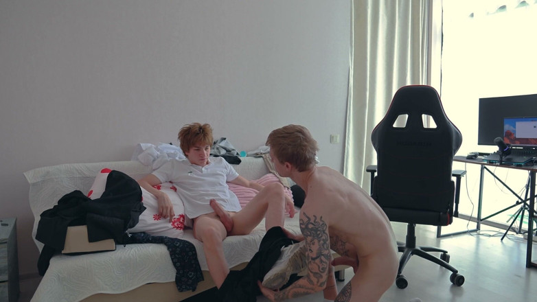 Max Gen: Two College Students Suck Each Other Outside Then One Fucks...