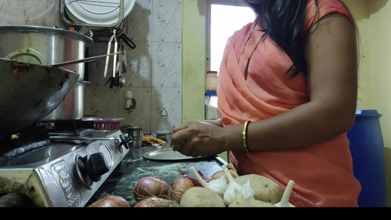 Mumbai Ashu: One Boy with Two Girl, Mumbai Ashu Champa and Raj