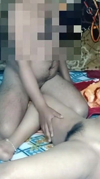 Bhabhi Ke Sath Masti Karte Hue Banaya Video.