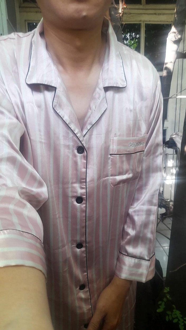 Naomisinka: Vestido de pijamas de satén fetiche crossdresser masturbación cum