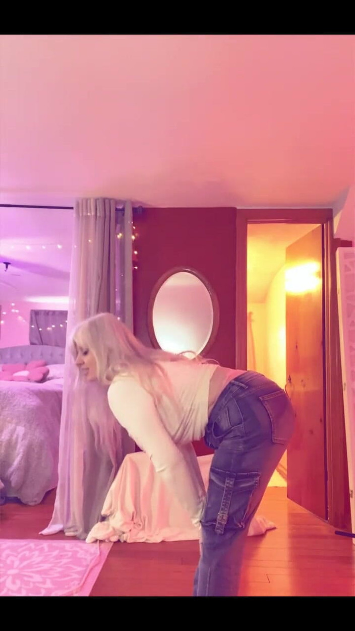 PaintedRose: Gâtul durear, spatele