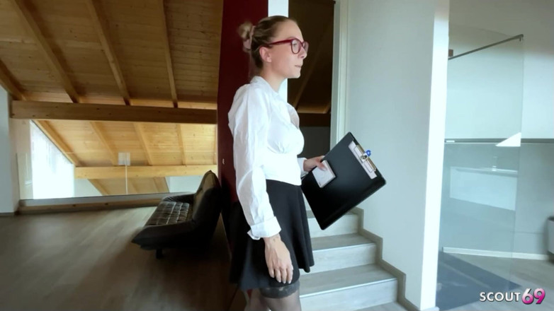 Scout69: Nerd alemana agente de bienes raíces da servicio extra al...