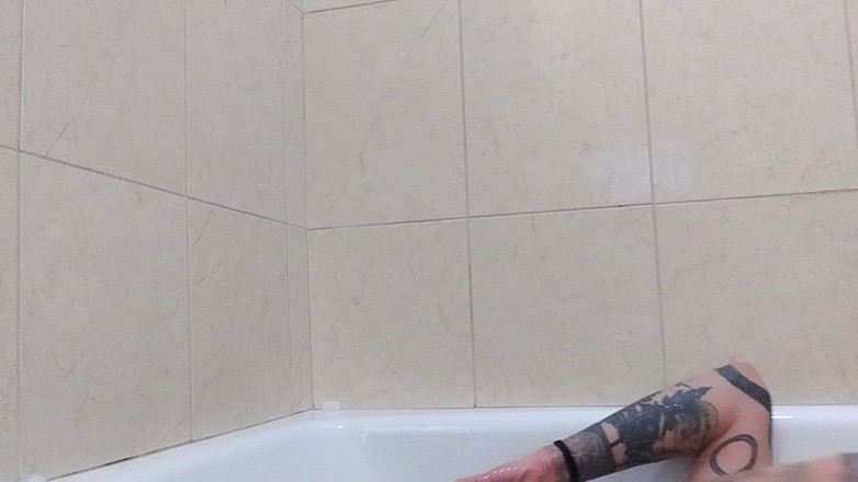 Vovxxx: Baden in Meiner Pisse