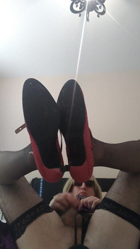 Pussy-plugged Trans College Girl Precums From Clit