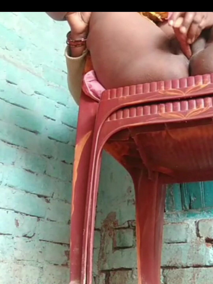 Rakhi3e: Moja młodość jest bardzo spragniona