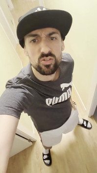 Papa Qui Montre Sa Bite Dure