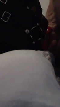 Mulut MILF kacau dengan cincin gag