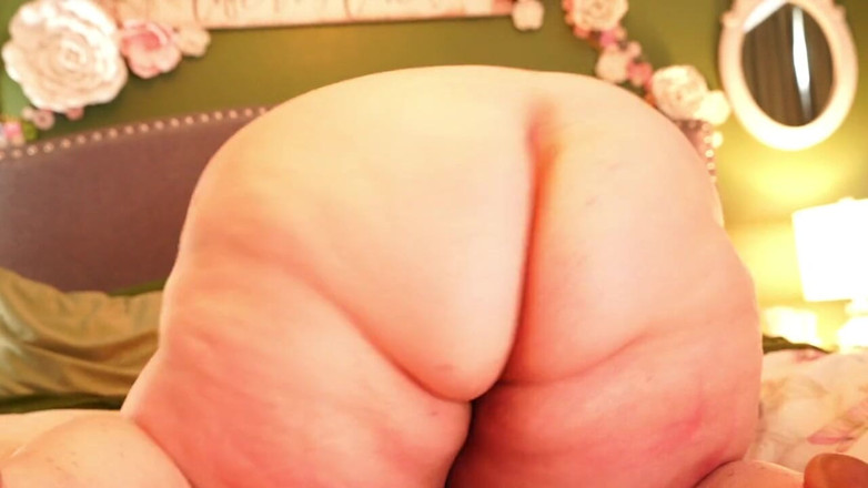 Kayla Peach studios: Grandota chupando culo