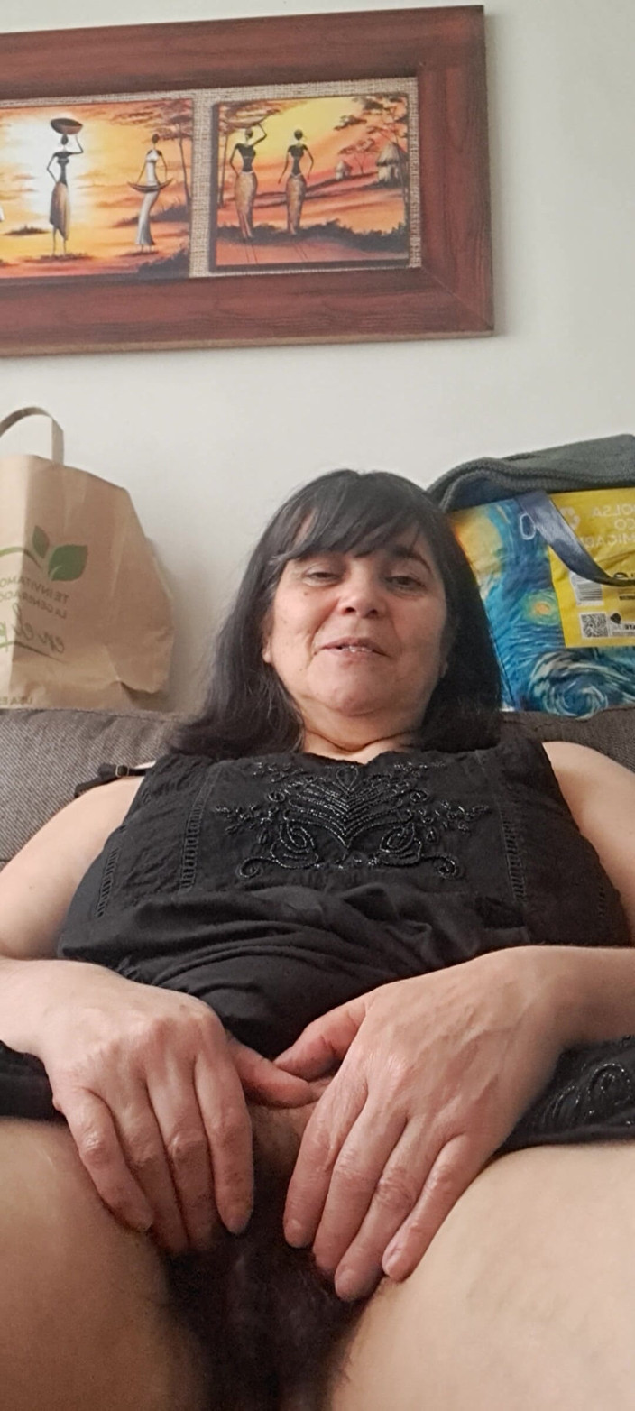 Mommy big hairy pussy: Tüylü Vajinalı Olgun Üvey Anne