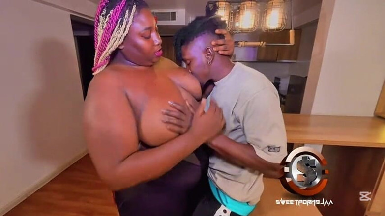 Tusweet9ja: Une prof se fait baiser par son élève