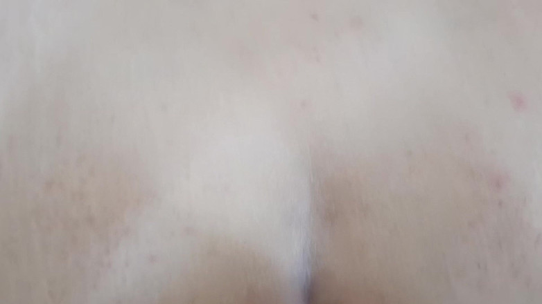 Catchybusty: Jag slet ut hennes kostym och pressade hennes bröstvårtor, men...