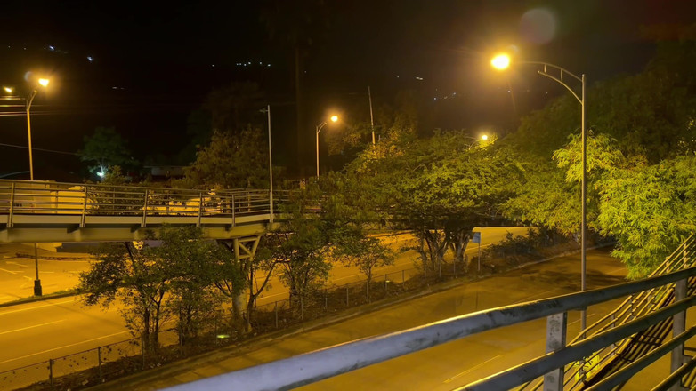 AlejandraPalacios: Saya Nakal Di Stasiun Bus Bucaramanga Dan Penjaga Menangkap Saya